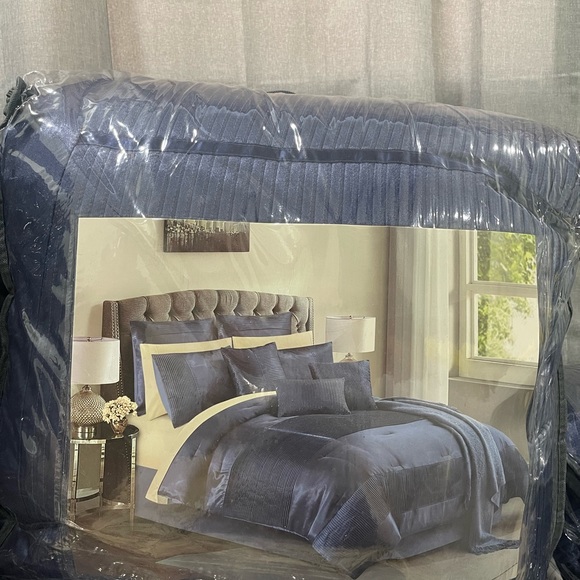 HALLMART COLLECTIBLES KELLEN 14-PC CALIFORNIA KING SAPPHIRE Original $460.00 - Picture 2 of 4